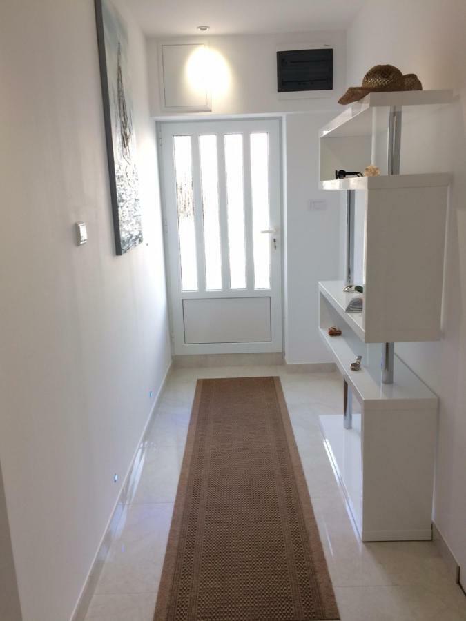 Apartment Marina Комижа Екстер'єр фото